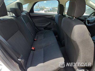 Zdjęcie 10 z 12 samochodu: 2018 FORD FOCUS S VIN:1FADP3E26JL230964 - miniatura