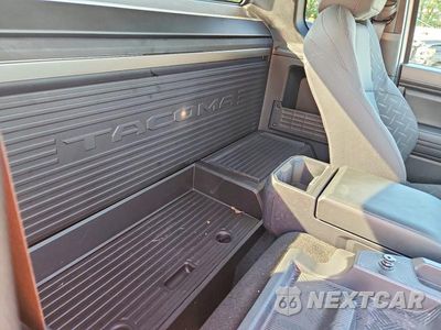Zdjęcie 10 z 12 samochodu: 2026 TOYOTA TACOMA SR VIN:3TYJDAHN4TT052218 - miniatura