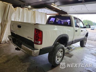 Trzecie zdjęcie samochodu z tyłu: 2004 DODGE RAM 2500 ST VIN:3D7KU28D84G168041 - miniatura