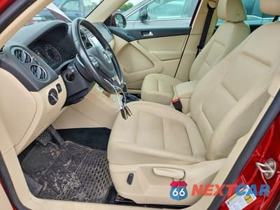 Zdjęcie 7 z 13 samochodu: 2015 VOLKSWAGEN TIGUAN S VIN:WVGBV7AX4FW098949 - miniatura
