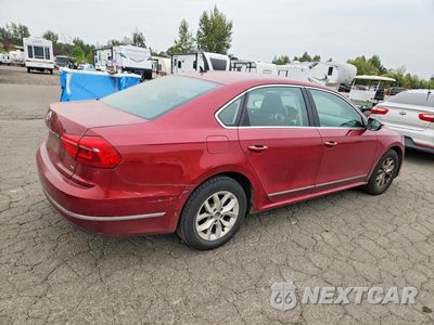 Trzecie zdjęcie samochodu z tyłu: 2016 VOLKSWAGEN PASSAT S VIN:1VWAT7A38GC030091 - miniatura