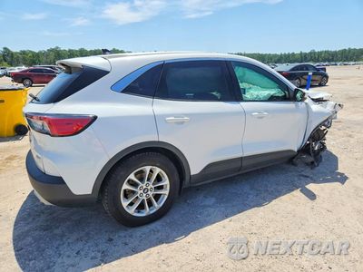 Trzecie zdjęcie samochodu z tyłu: 2020 FORD ESCAPE SE VIN:1FMCU0G69LUA66745 - miniatura