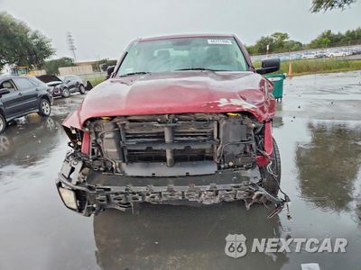 Piąte zdjęcie samochodu w środku: 2018 RAM 1500 ST VIN:1C6RR7FG5JS174590 - miniatura