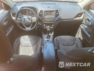 Zdjęcie 8 z 14 samochodu: 2015 JEEP CHEROKEE LATITUDE VIN:1C4PJLCS8FW655636 - miniatura