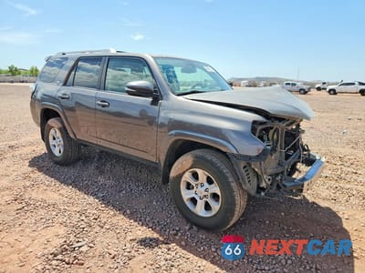Czwarte zdjęcie samochodu z boku: 2018 TOYOTA 4RUNNER VIN:JTEBU5JR2J5524113 - miniatura