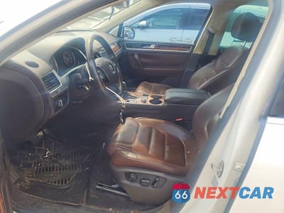 Zdjęcie 7 z 13 samochodu: 2012 VOLKSWAGEN TOUAREG V6 VIN:WVGFF9BP3CD003135 - miniatura