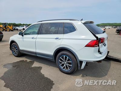 Drugie zdjęcie samochodu z przodu: 2020 VOLKSWAGEN TIGUAN SE VIN:3VV3B7AX4LM115313 - miniatura