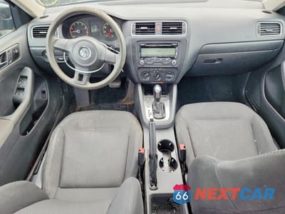 Zdjęcie 8 z 12 samochodu: 2011 VOLKSWAGEN JETTA BASE VIN:3VW2K7AJ6BM096409 - miniatura