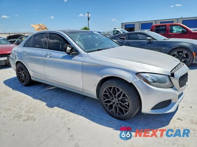 Czwarte zdjęcie samochodu z boku: 2017 MERCEDES-BENZ C 300 4MATIC VIN:55SWF4KB3HU227922 - miniatura