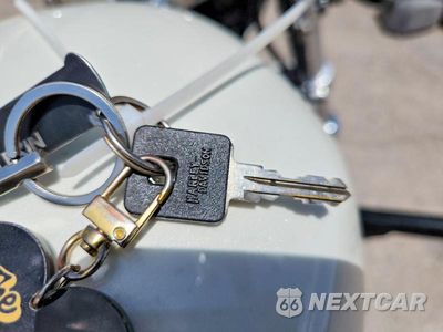 Zdjęcie 8 z 9 samochodu: 2018 HARLEY-DAVIDSON XL883 SUPERLOW VIN:1HD4CR233JC428311 - miniatura