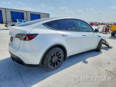 Trzecie zdjęcie samochodu z tyłu: 2023 TESLA MODEL Y VIN:7SAYGDEE2PA128973 - miniatura
