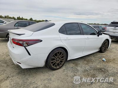 Trzecie zdjęcie samochodu z tyłu: 2024 TOYOTA CAMRY HYBRID SE NIGHTSHADE VIN:4T1T31AK8RU062158 - miniatura