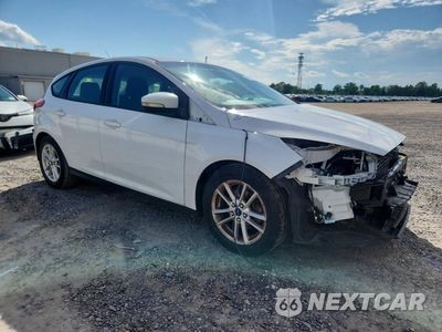 Czwarte zdjęcie samochodu z boku: 2015 FORD FOCUS SE VIN:1FADP3K25FL295686 - miniatura