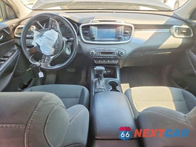 Zdjęcie 8 z 13 samochodu: 2019 KIA SORENTO LX VIN:5XYPGDA37KG451711 - miniatura