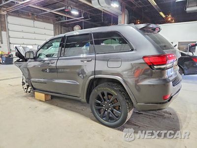 Drugie zdjęcie samochodu z przodu: 2018 JEEP GRAND CHEROKEE LAREDO VIN:1C4RJFAG6JC257392 - miniatura