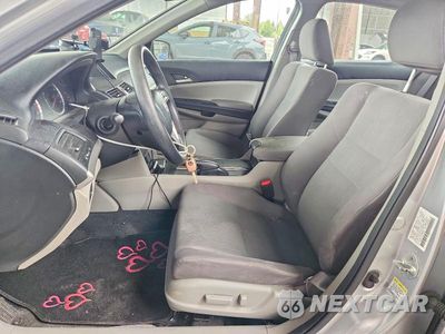Zdjęcie 7 z 13 samochodu: 2011 HONDA ACCORD LXP VIN:1HGCP2F41BA112688 - miniatura