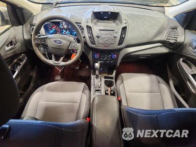 Zdjęcie 8 z 12 samochodu: 2017 FORD ESCAPE SE VIN:1FMCU0GD3HUD14977 - miniatura