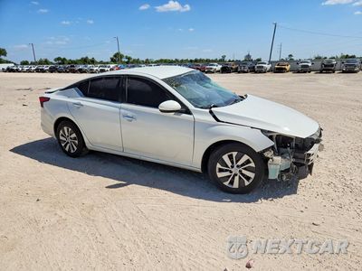 Czwarte zdjęcie samochodu z boku: 2019 NISSAN ALTIMA S VIN:1N4BL4BVXKC228658 - miniatura