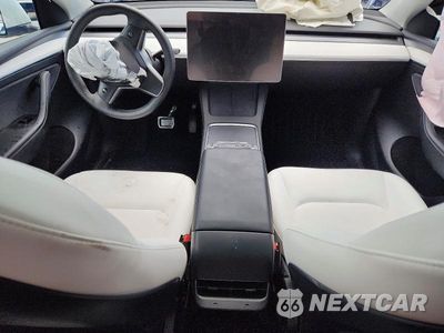 Zdjęcie 8 z 13 samochodu: 2023 TESLA MODEL Y VIN:7SAYGDEE5PF671608 - miniatura