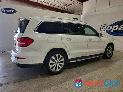 Trzecie zdjęcie samochodu z tyłu: 2017 MERCEDES-BENZ GLS 450 4MATIC VIN:4JGDF6EE5HA966286 - miniatura