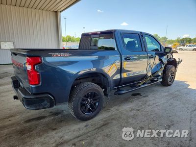 Trzecie zdjęcie samochodu z tyłu: 2019 CHEVROLET SILVERADO K1500 LT TRAIL BOSS VIN:1GCPYFED5KZ237863 - miniatura
