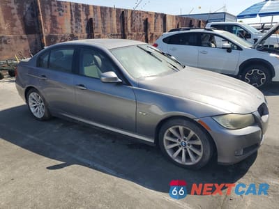 Czwarte zdjęcie samochodu z boku: 2011 BMW 328 I VIN:WBAPH7C52BE679862 - miniatura