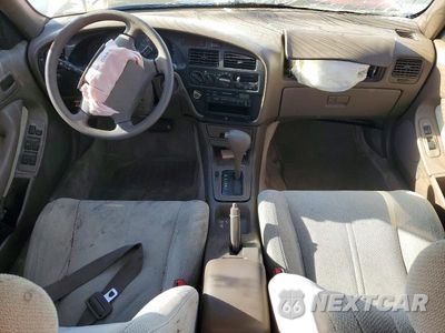 Zdjęcie 8 z 12 samochodu: 1994 TOYOTA CAMRY LE VIN:JT2SK12E9R0270285 - miniatura