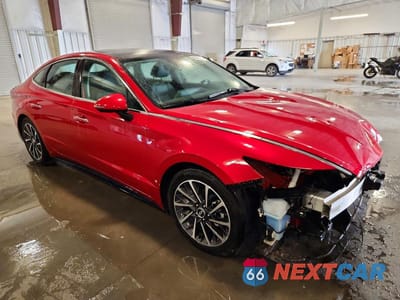 Czwarte zdjęcie samochodu z boku: 2021 HYUNDAI SONATA LIMITED VIN:5NPEH4J26MH104961 - miniatura