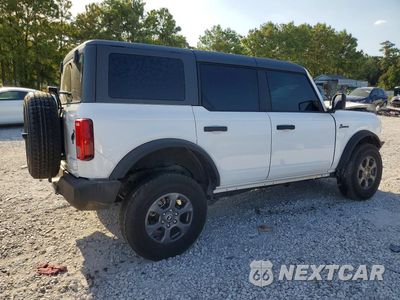 Trzecie zdjęcie samochodu z tyłu: 2024 FORD BRONCO BIG BEND VIN:1FMDE7BH2RLB28391 - miniatura