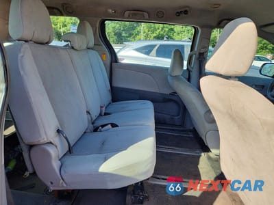 Zdjęcie 11 z 13 samochodu: 2014 TOYOTA SIENNA L 7-PASSENGER VIN:5TDZK3DC9ES457319 - miniatura