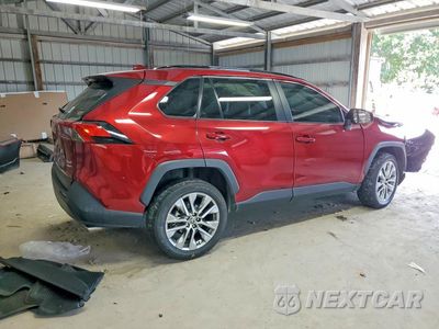 Trzecie zdjęcie samochodu z tyłu: 2022 TOYOTA RAV4 XLE PREMIUM VIN:2T3A1RFV6NW325697 - miniatura