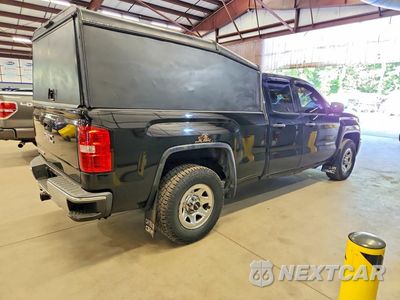 Trzecie zdjęcie samochodu z tyłu: 2015 GMC SIERRA K1500 VIN:1GTV2TEC6FZ381409 - miniatura