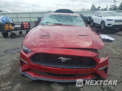 Piąte zdjęcie samochodu w środku: 2020 FORD MUSTANG VIN:1FA6P8TH3L5141387 - miniatura