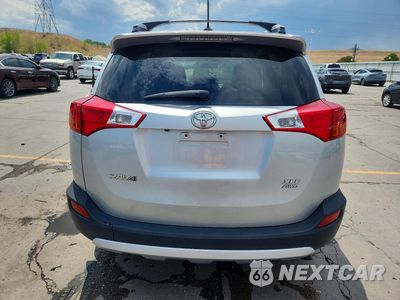 Zdjęcie 6 z 13 samochodu: 2015 TOYOTA RAV4 XLE VIN:JTMRFREV1FD125640 - miniatura