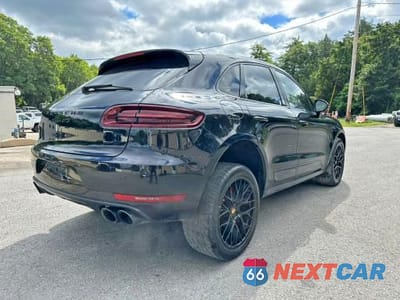 Trzecie zdjęcie samochodu z tyłu: 2017 PORSCHE MACAN GTS VIN:WP1AG2A56HLB55313 - miniatura