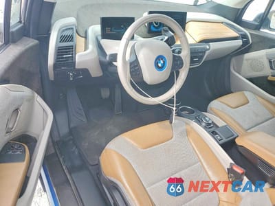 Zdjęcie 8 z 12 samochodu: 2014 BMW I3 BEV VIN:WBY1Z2C53EV284326 - miniatura
