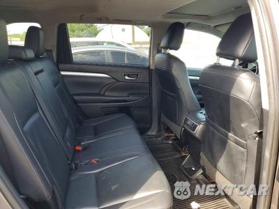Zdjęcie 11 z 13 samochodu: 2019 TOYOTA HIGHLANDER XLE VIN:5TDJZRFH9KS588508 - miniatura