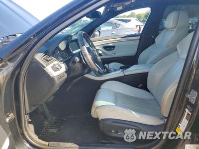 Zdjęcie 7 z 12 samochodu: 2014 BMW M5 VIN:WBSFV9C58ED097724 - miniatura