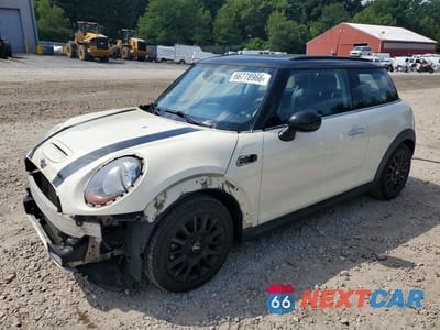 2015 MINI COOPER S WMWXP7C52F2A59705 - główne zdjęcie licytacji z USA - miniatura