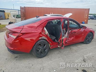 Trzecie zdjęcie samochodu z tyłu: 2022 HYUNDAI ELANTRA SEL VIN:KMHLM4AG5NU218323 - miniatura