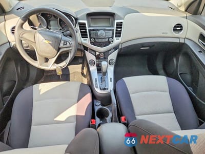 Zdjęcie 8 z 13 samochodu: 2015 CHEVROLET CRUZE LS VIN:1G1PA5SG1F7177233 - miniatura