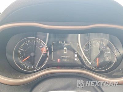 Zdjęcie 9 z 12 samochodu: 2017 JEEP CHEROKEE LATITUDE VIN:1C4PJMCB8HW546618 - miniatura