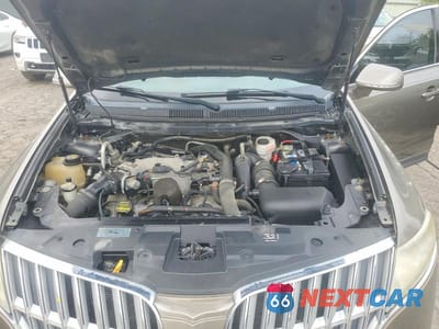 Zdjęcie 12 z 13 samochodu: 2012 LINCOLN MKT VIN:2LMHJ5AT8CBL53224 - miniatura