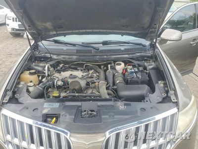 Zdjęcie 12 z 13 samochodu: 2012 LINCOLN MKT VIN:2LMHJ5AT8CBL53224 - miniatura