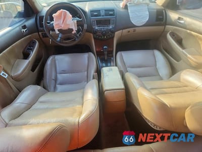 Zdjęcie 8 z 12 samochodu: 2007 HONDA ACCORD EX VIN:1HGCM66577A081558 - miniatura