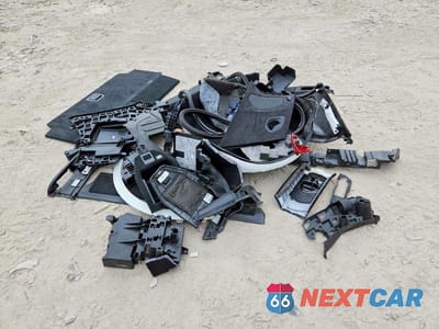 Zdjęcie 13 z 14 samochodu: 2024 BMW X7 XDRIVE40I VIN:5UX23EM0XR9S36542 - miniatura
