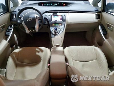 Zdjęcie 8 z 12 samochodu: 2010 TOYOTA PRIUS III VIN:JTDKN3DU0A0132296 - miniatura