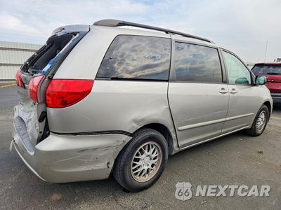 Trzecie zdjęcie samochodu z tyłu: 2010 TOYOTA SIENNA LE 7-PASSENGER VIN:5TDKK4CC3AS295674 - miniatura