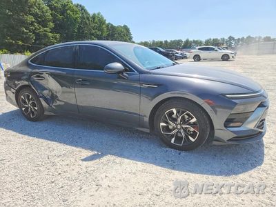 Czwarte zdjęcie samochodu z boku: 2024 HYUNDAI SONATA SEL VIN:KMHL64JA9RA403004 - miniatura