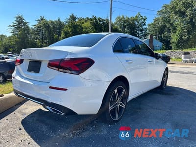 Trzecie zdjęcie samochodu z tyłu: 2019 MERCEDES-BENZ A 220 VIN:WDD3G4EB2KW034599 - miniatura